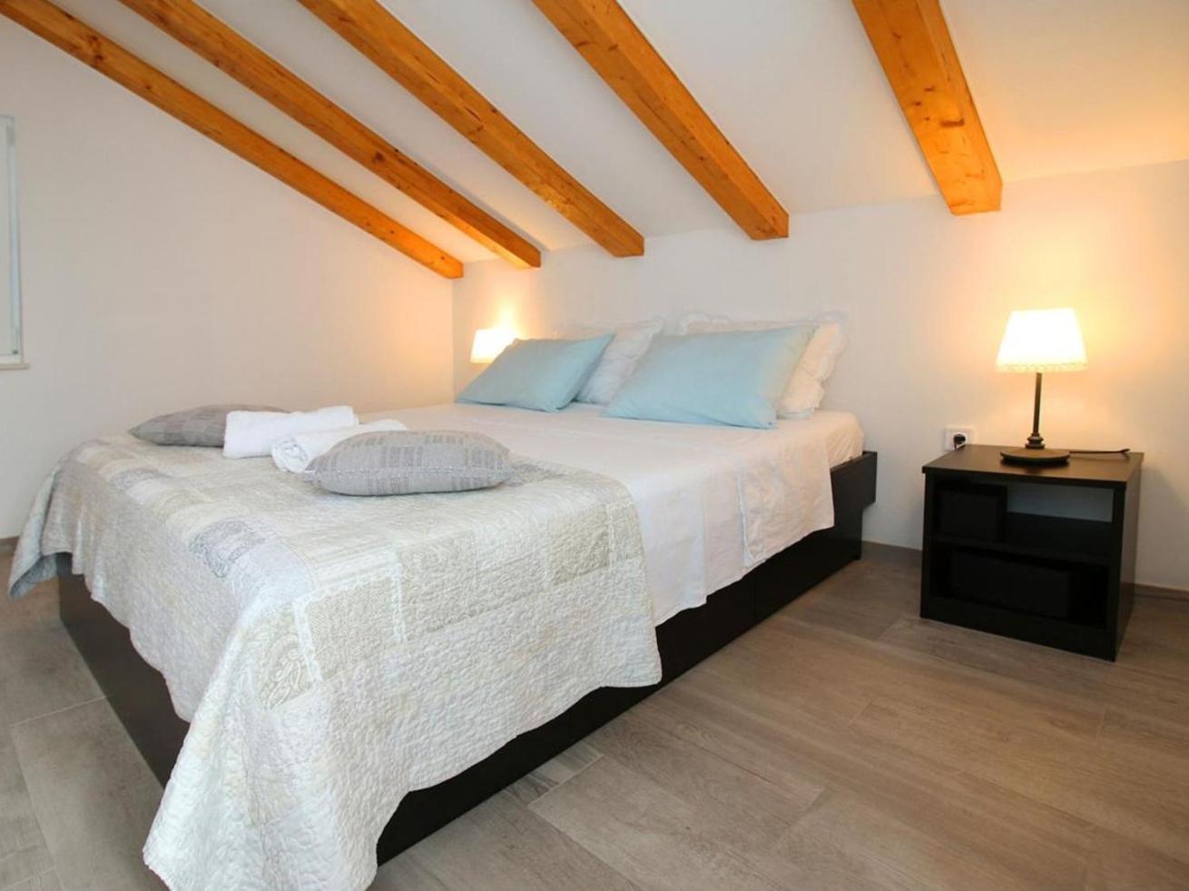 Apartments Elvi - Amazing Position & Parking Primošten Екстериор снимка