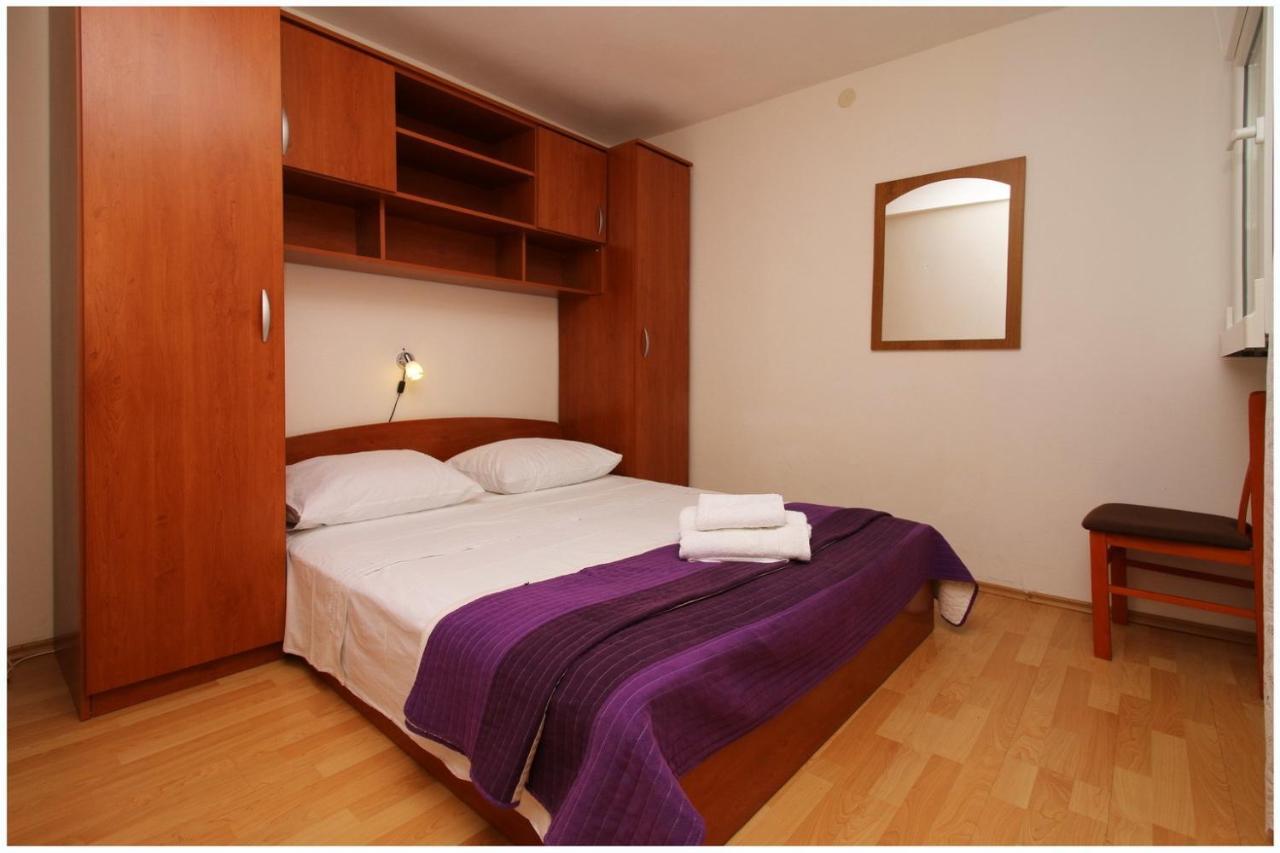 Apartments Elvi - Amazing Position & Parking Primošten Екстериор снимка